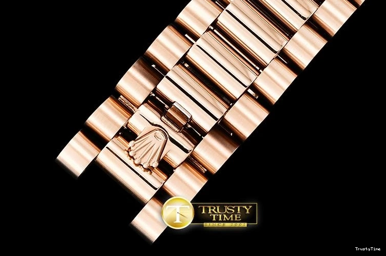 0223 RDD0210A – DayDate 40mm Youthful 679